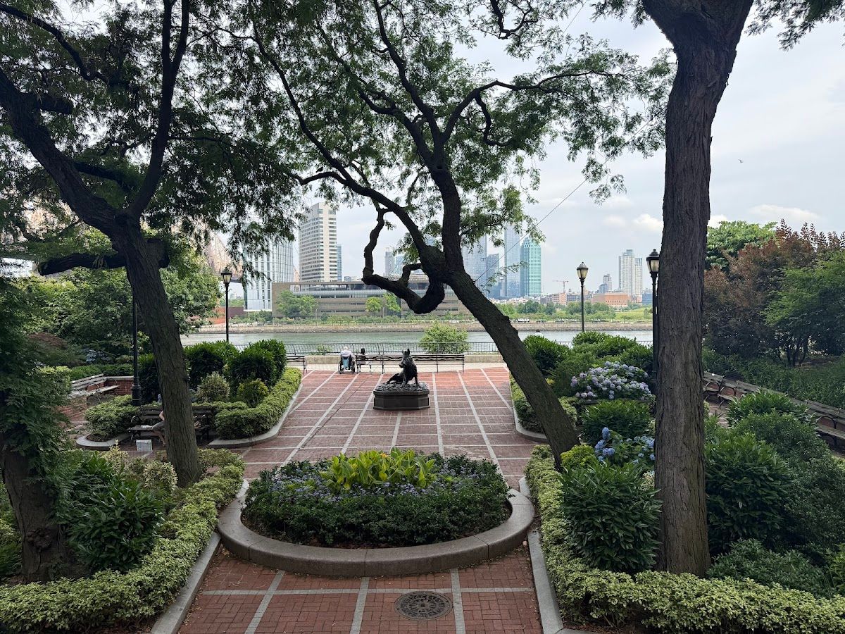 Broadway on the River: Brigadoon on Sutton Place